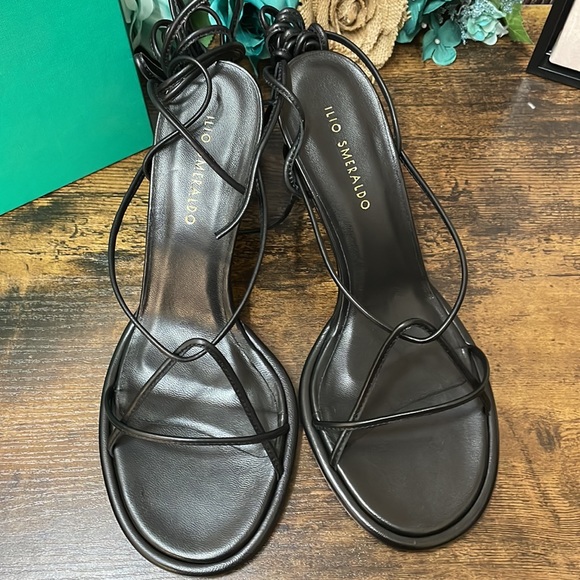 Ilio Smeraldo Womens Black Strappy Cushioned Ilenia Round Toe Flare size EU 40 - Picture 2 of 6